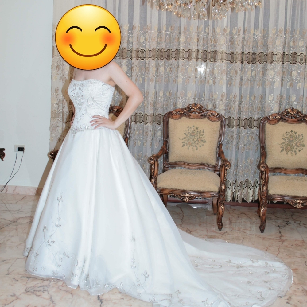 Wedding dress